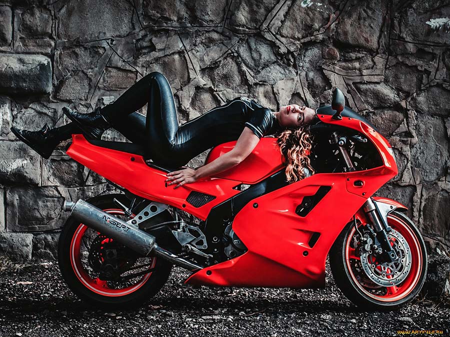 Beautiful girl Beautiful girls and motorcycles in Roseau