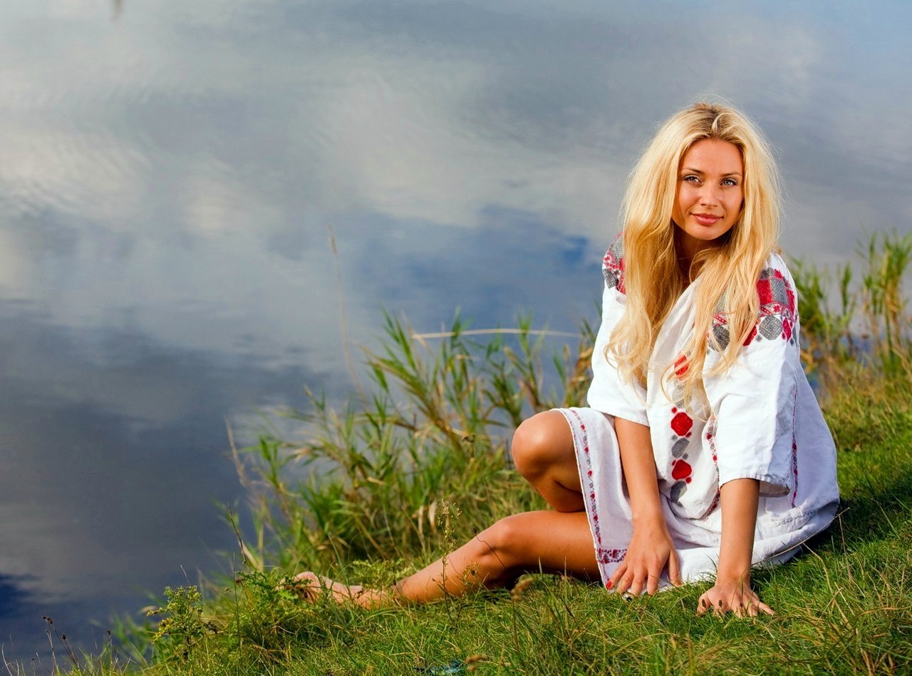 Sexy girl Slavic girls in Roseau