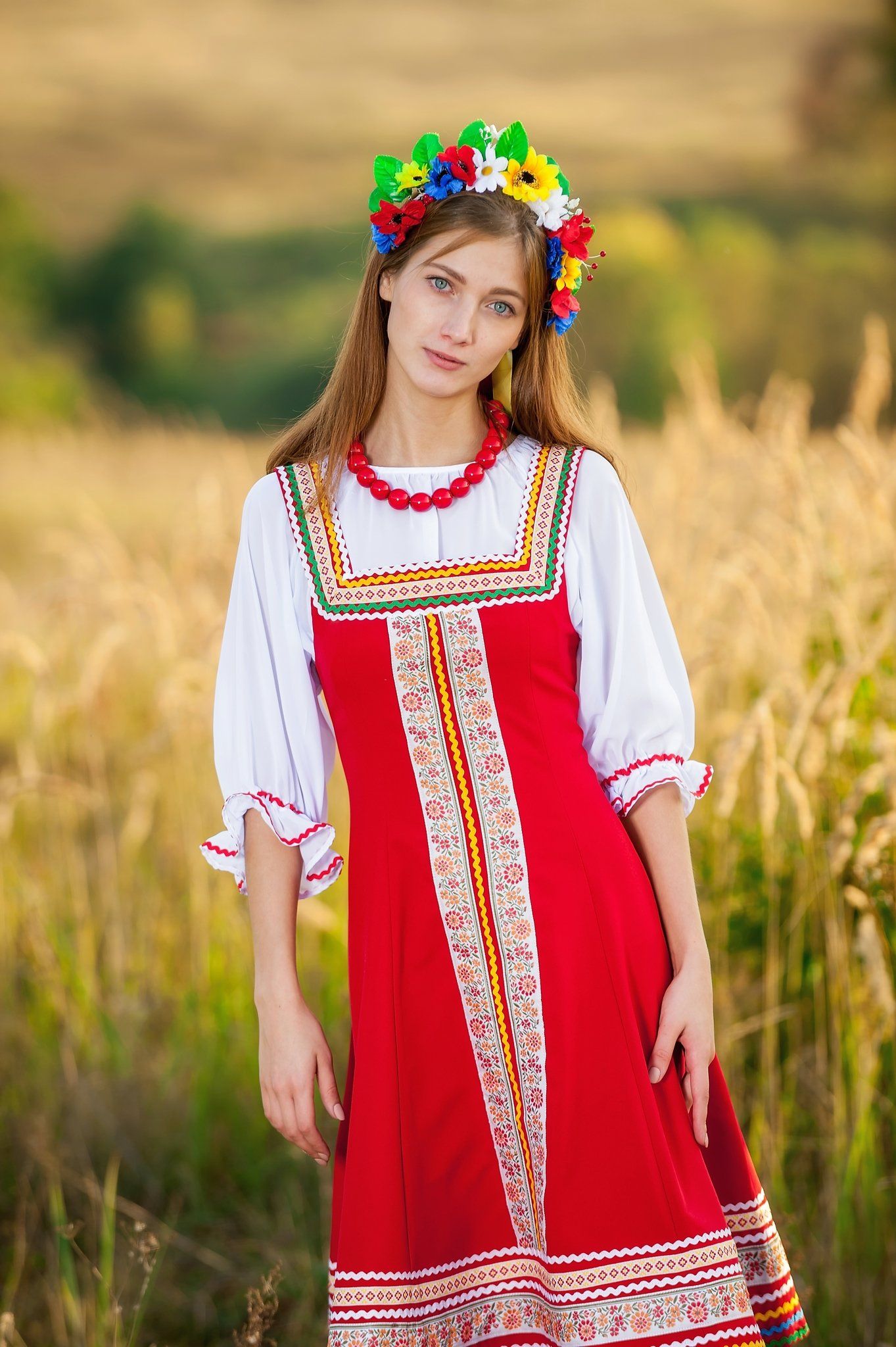 Women in Slavic costumes in Roseau